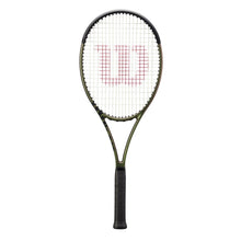  Wilson Blade 98 V8 (18 x 20) Tennis Racket