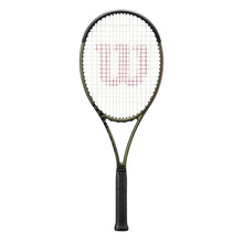  Wilson Blade 98 V8 (16 x 19) Tennis Racket