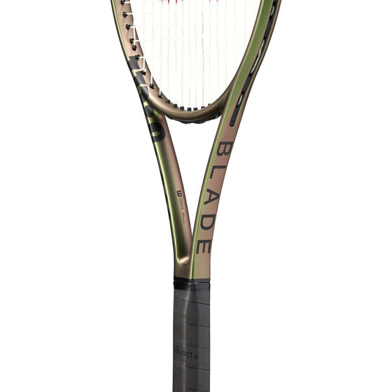 Wilson Blade 98 V8 (16 x 19) Tennis Racket